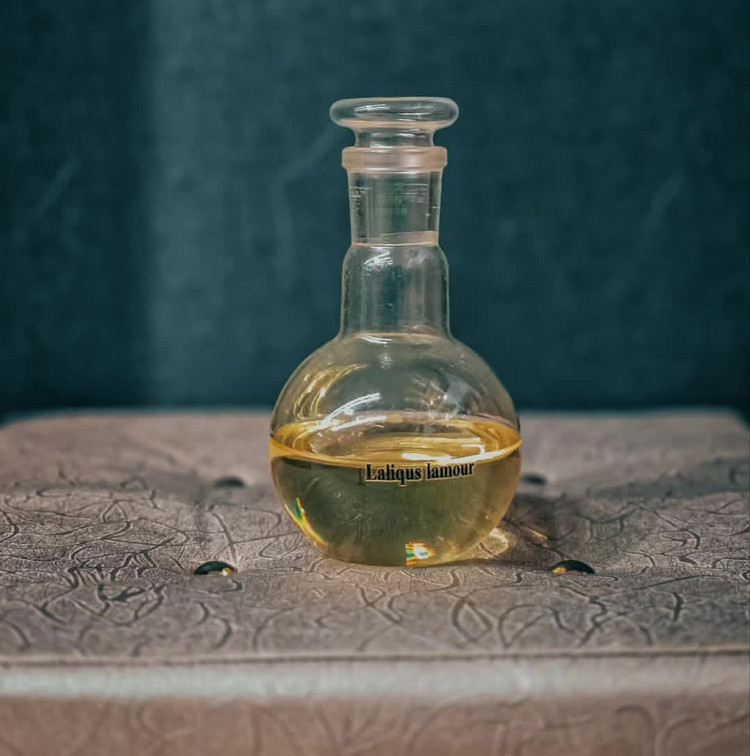 عطر لالیک لامور