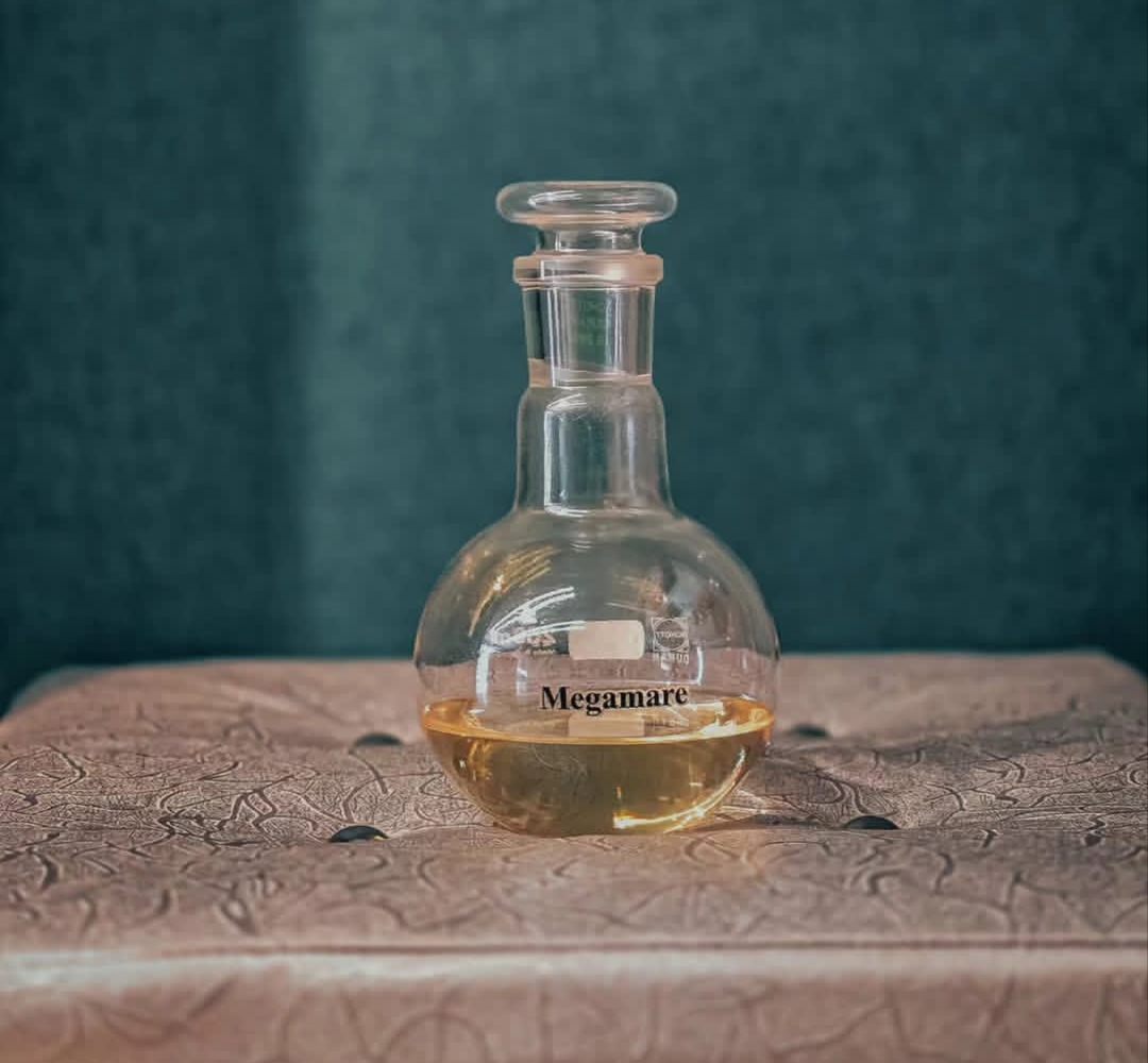 عطر اورتوپاریسی مگاماره